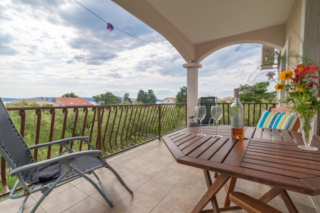 Apartments Bepina Биоград-на-Мору Экстерьер фото