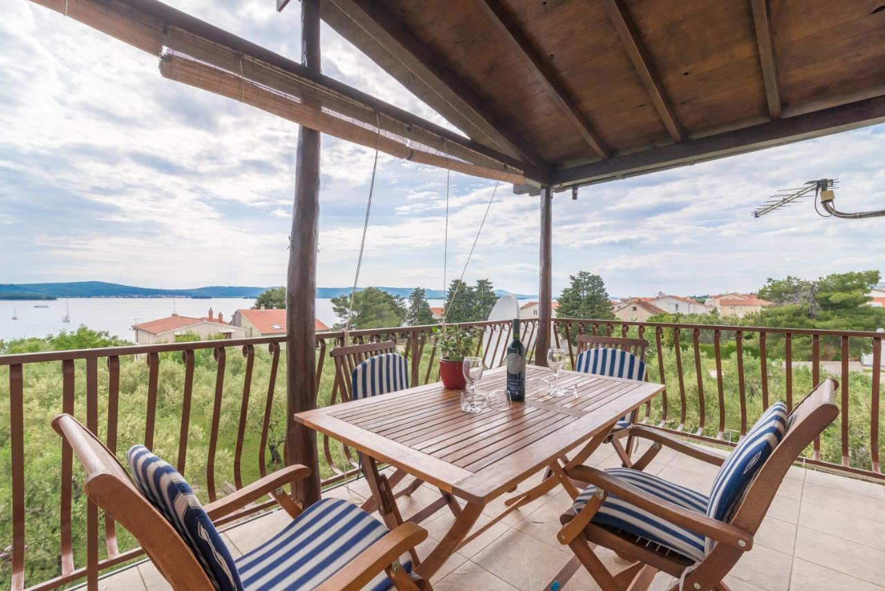 Apartments Bepina Биоград-на-Мору Экстерьер фото