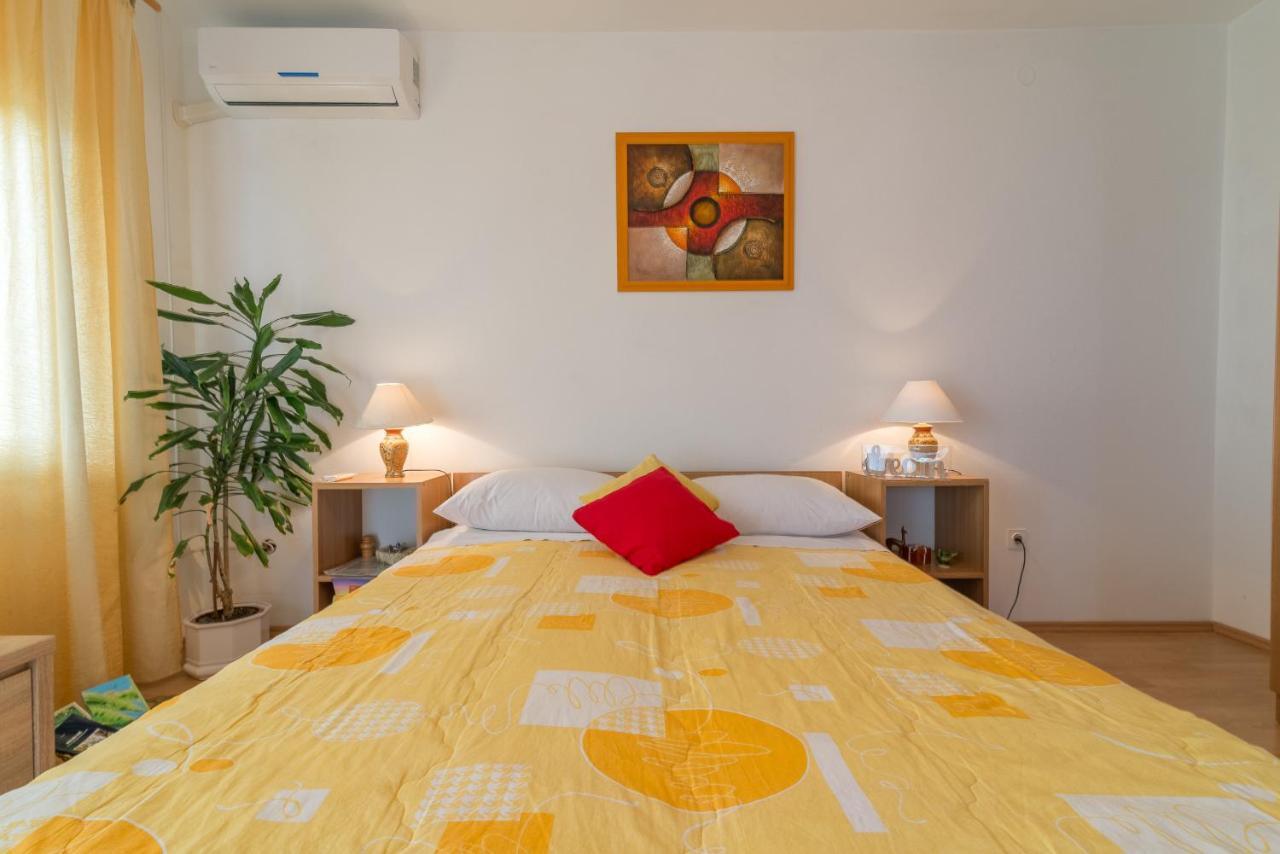 Apartments Bepina Биоград-на-Мору Экстерьер фото